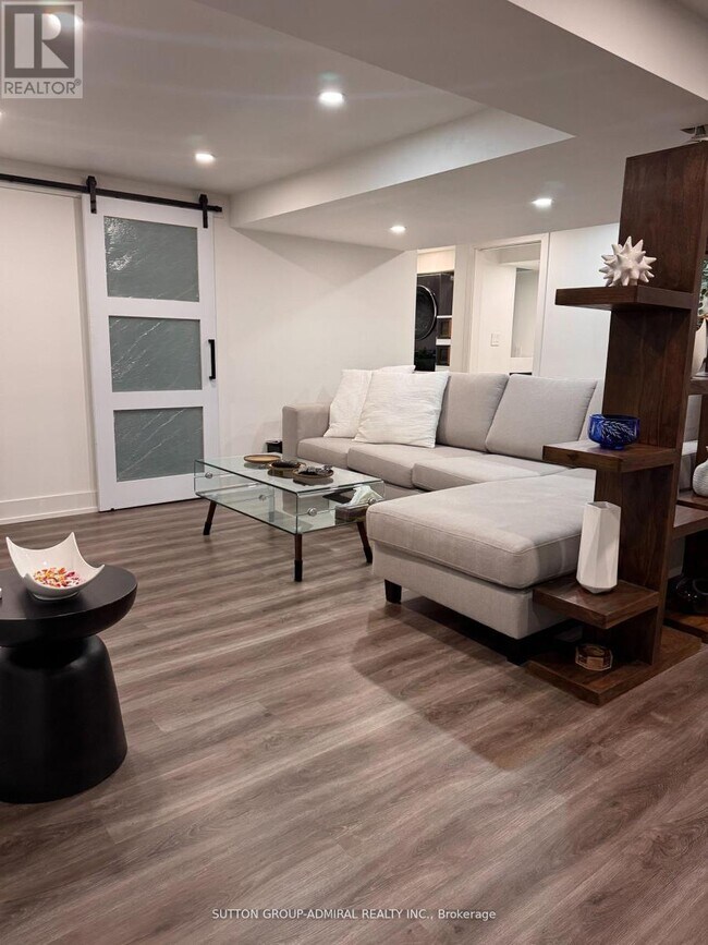 Photo - 6 Frankfort Ave