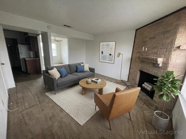 Photo - 1006 Eastside Dr Unidad Apt B