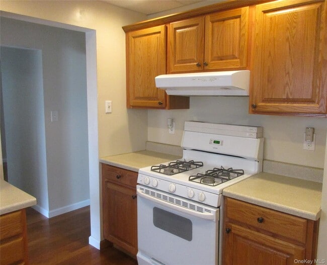 Photo - 20 Neversink Ave