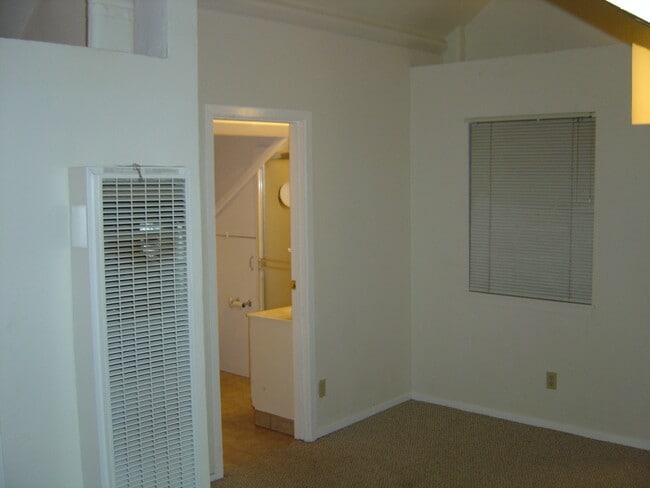 Photo - 1441 Lincoln Ave Unidad C