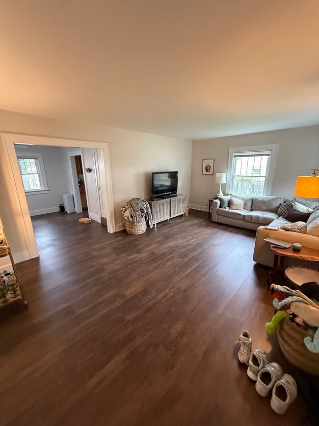Photo - 2827 Wood St