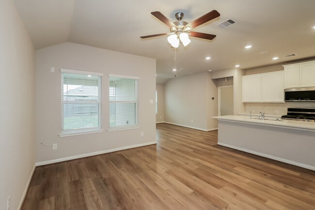 Photo - 1022 Modesto Dr