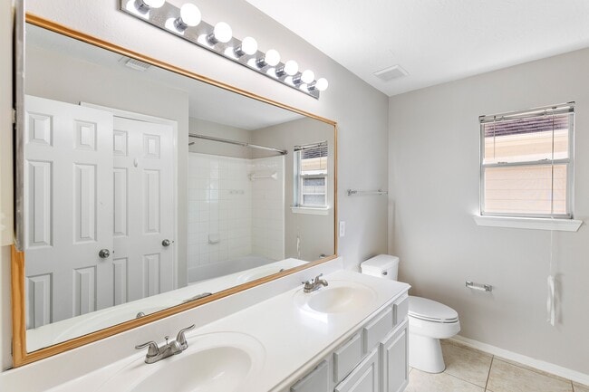 Building Photo - 22012 Royal Timbers Dr