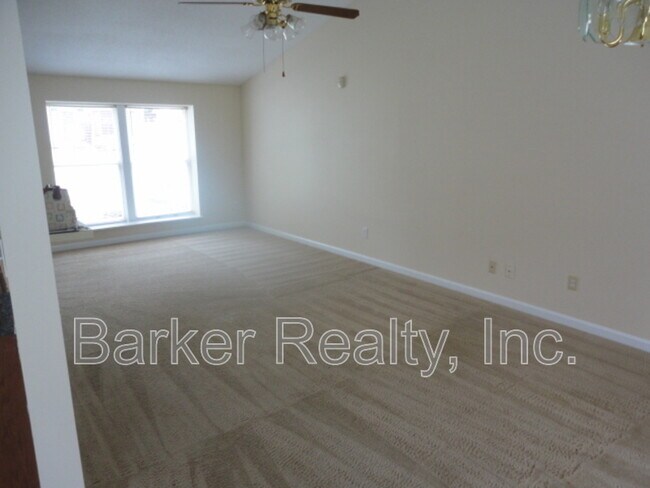 Photo - 1621 River Knoll Dr