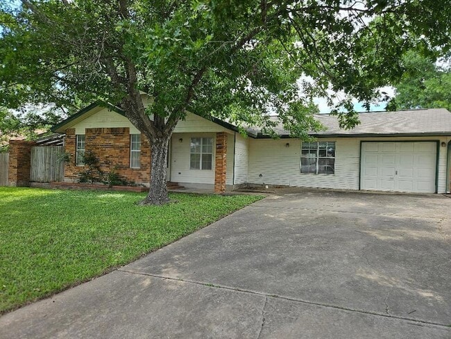 Building Photo - 102 Stubblefield Dr Rental