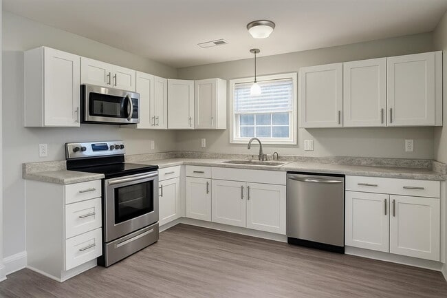 Photo - 1412 Magnolia St