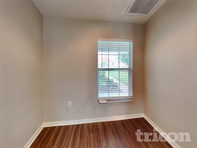 Photo - 113 Solis Dr