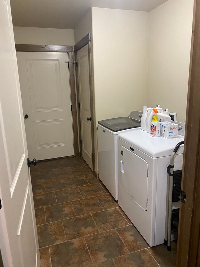 Photo - 3 Bed 2 Bath home in Bozeman