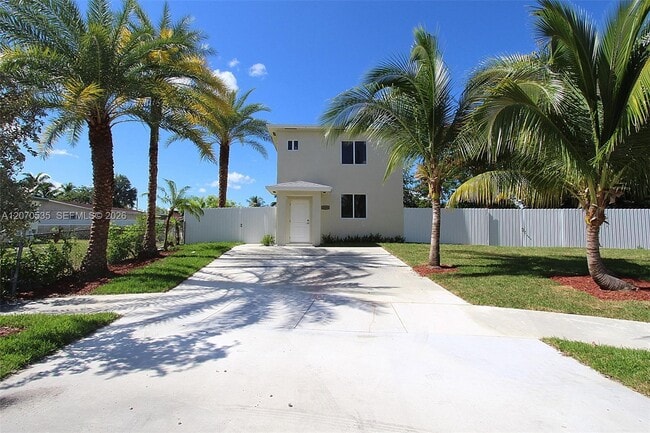 Building Photo - 16035 SW 299th Terrace