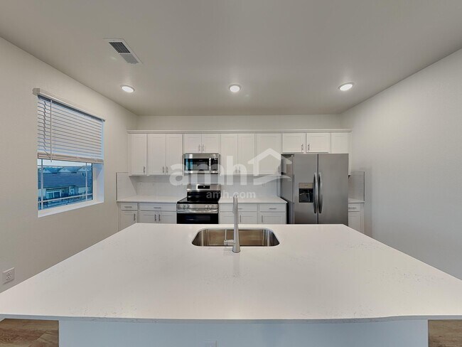 Photo - 26148 E Calhoun Pl