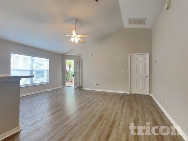 Photo - 7526 Oxford Garden Cir