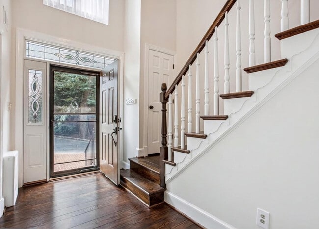 Photo - 308 Wrens Way
