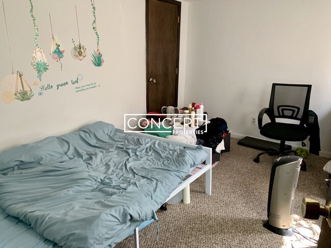 Photo - 10 Shepard St