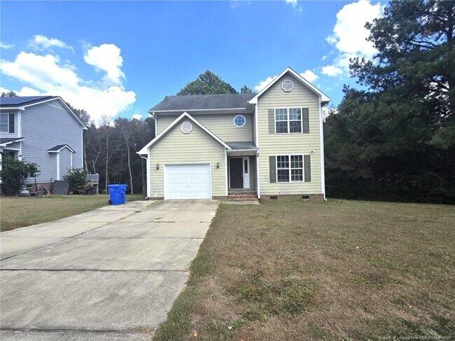 Photo - 410 Roundtree Dr