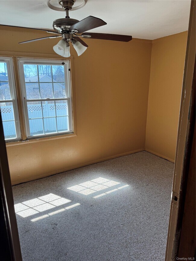 Photo - 61 Delafield St