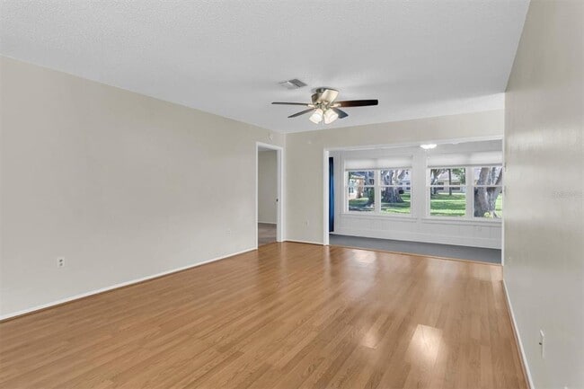 Photo - 4814 Grist Mill Cir