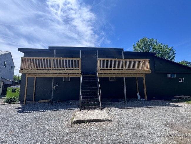 Photo - Newly Remodeled 2 bed 1 bath Apartment Unidad 904 Coldwater Road #8