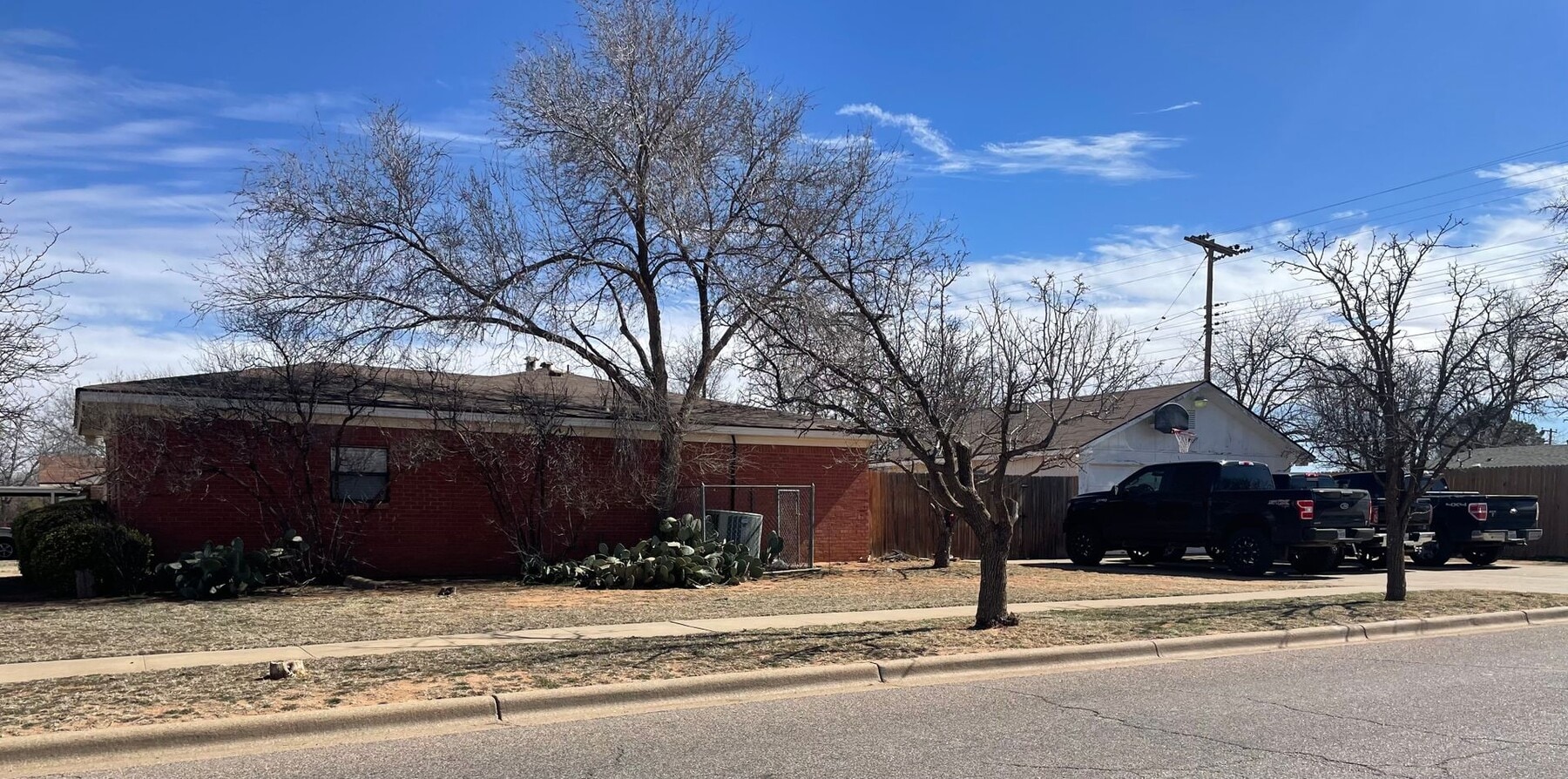 Photo - PRE-LEASING FALL 2026 ! Available AUG 2026