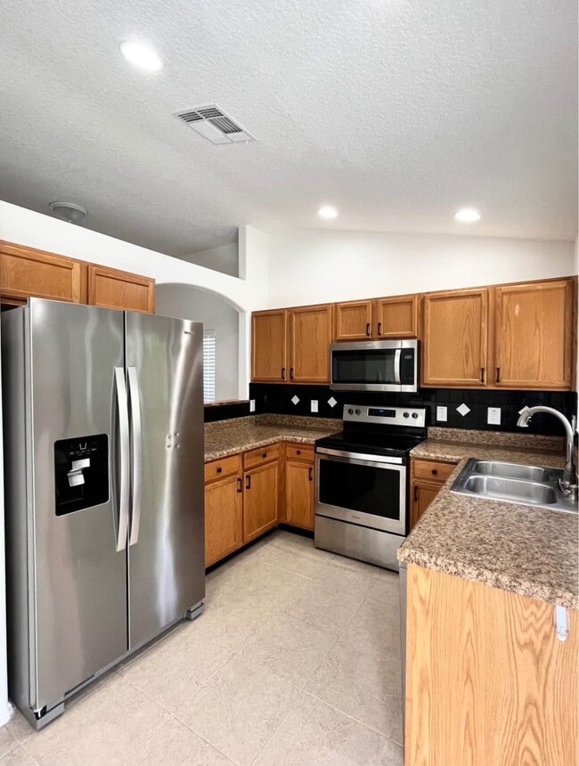 Photo - 13927 Corrine Key Pl