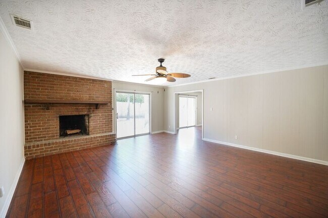 Photo - 11 Brandy Ln