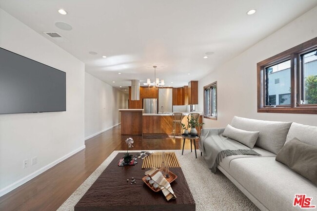 Photo - 458 N La Jolla Ave