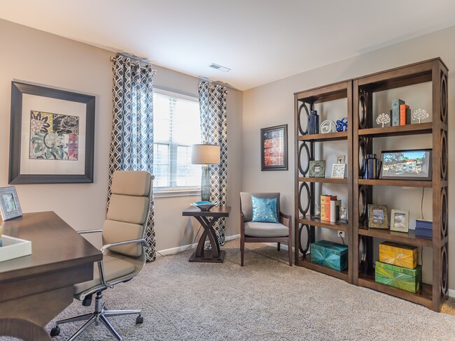 Photo - Versailles Apartments