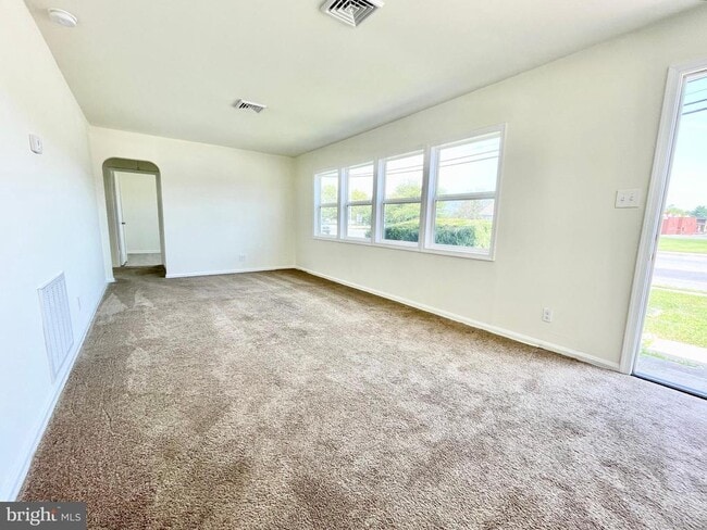 Photo - 1416 S Governors Ave