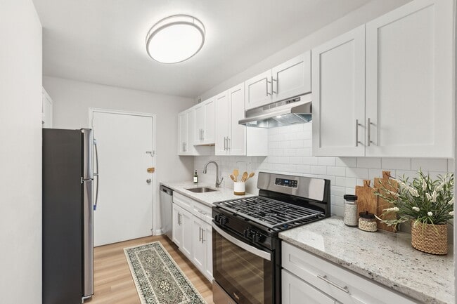 Photo - The Jefferson, an Eagle Rock Community