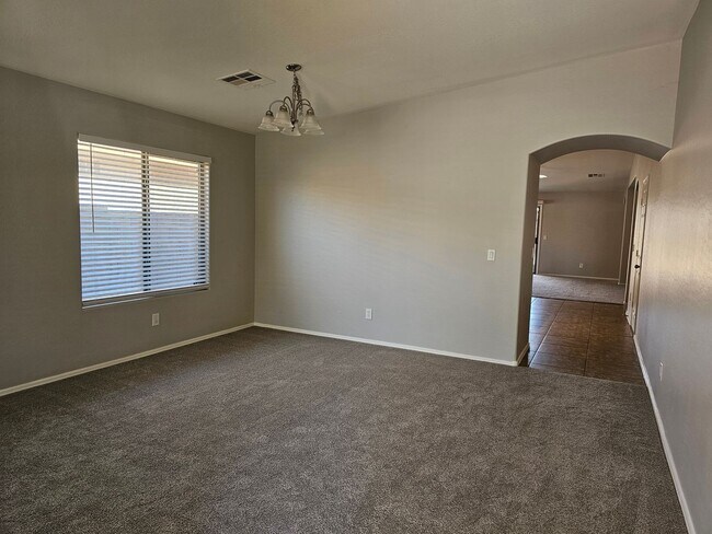 45360 W Woody Rd