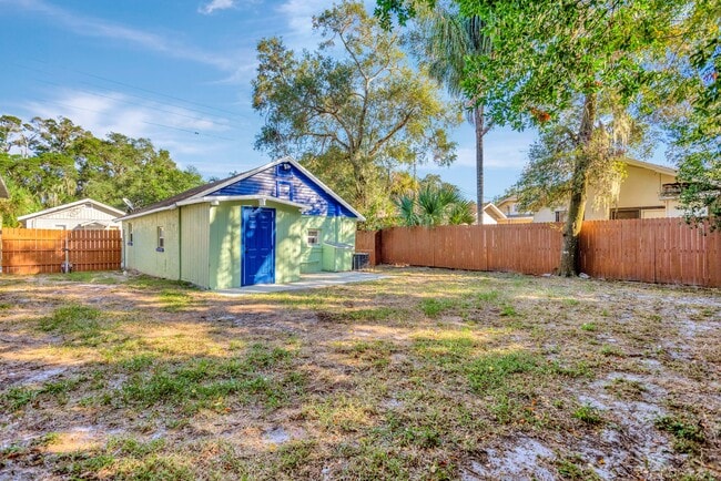 Building Photo - 551 1/2 Wildwood Way Rental
