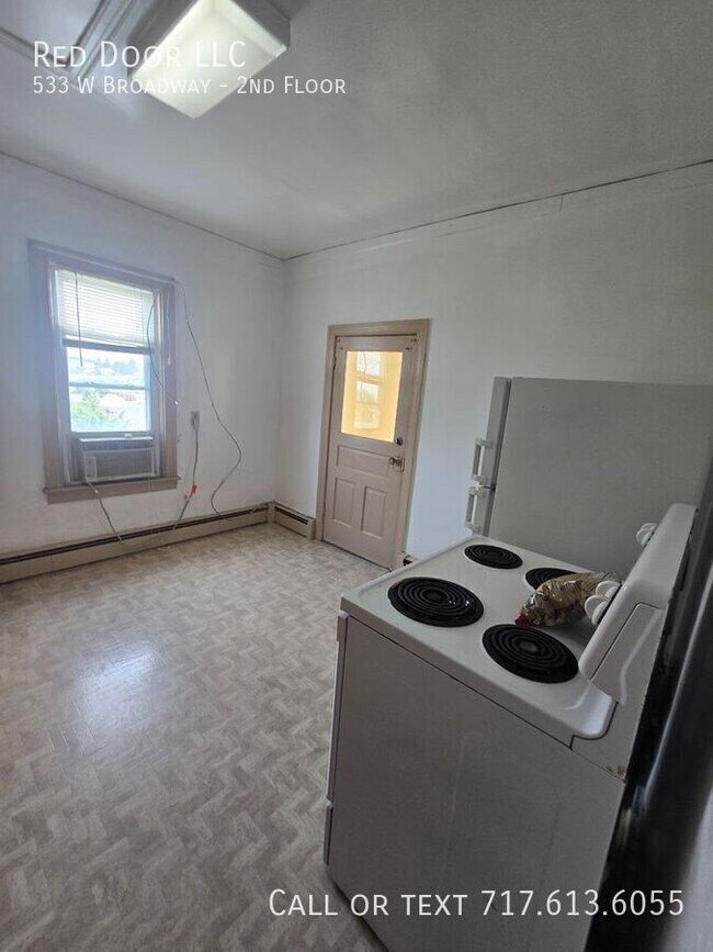 533 W Broadway Unit 2nd Floor