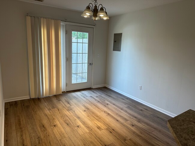 Photo - 2511 N Bluff St Unit A