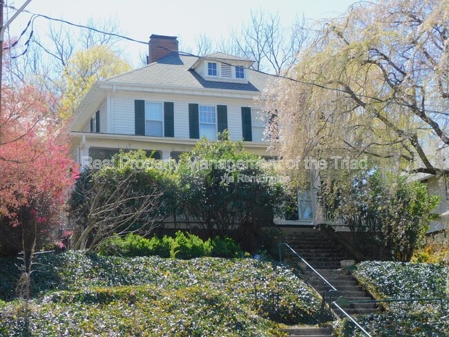 Building Photo - 1224 Glade St NW Rental