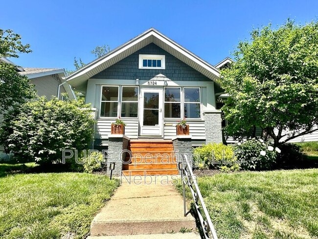 Building Photo - 5724 Rees St