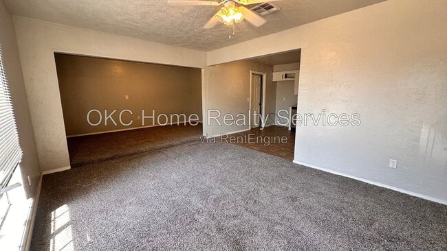 Photo - 8417 S Villa Ave