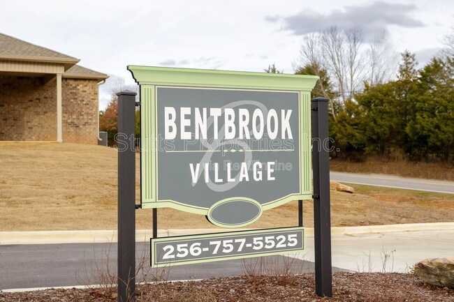Photo - 206 Bentbrook Pl