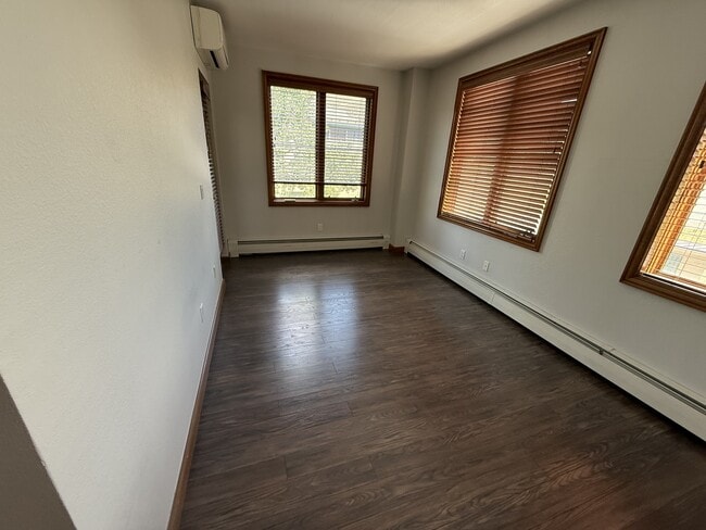 Photo - 240 Chapel Pl