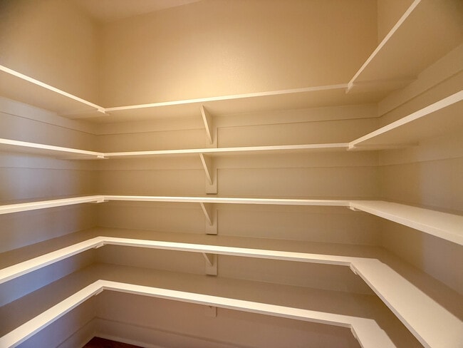 Photo - 106 Kirkland St