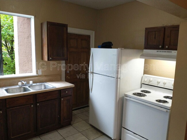 Photo - 431 W G St Unidad 6 Rental