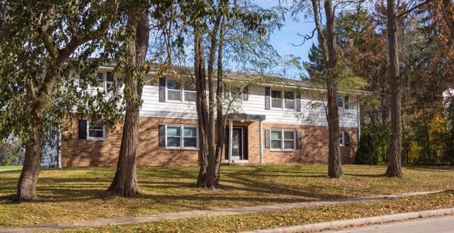 Building Photo - 431 NW Barstow St Unit 4