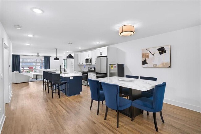 Photo - 1846 Rogers Ave SW