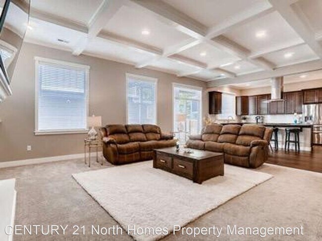4 br, 2.5 bath House - 17702 SE 256th Ct