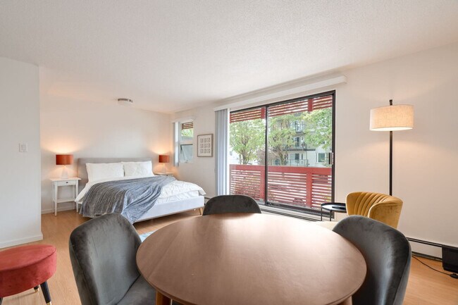 Photo - 1190 10th Avenue Bikeway Unit ID1051846P