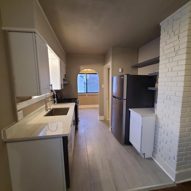 Photo - 317 Dunnwood Dr