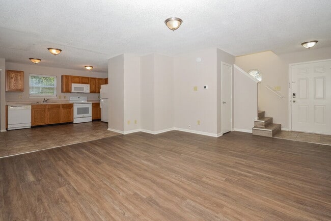 Photo - 1918 Dutch Elm Dr