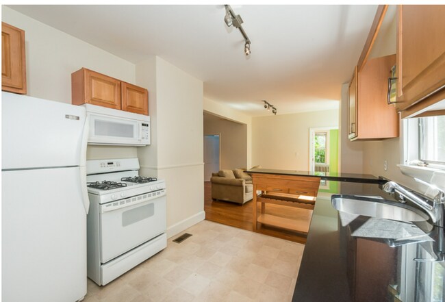 Photo - 46 Hobson St Unit 1