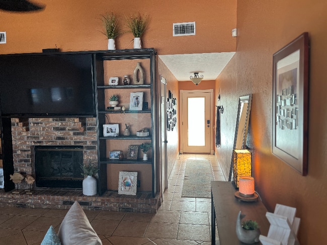 Photo - 5010 Chinquapin Ln