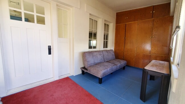 Photo - 131 W Rocalla Ave