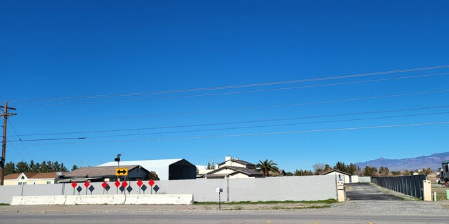 Building Photo - CALVADA VALLEY U.3 - Gamebird Rd., Unit A