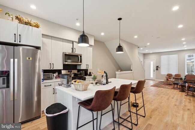 Photo - 1510 N Hollywood St